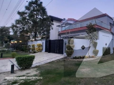 Valencia Town Lahore Kanal Corner House 60 Feet Road House For Sale 7 Beds Valencia Housing Society