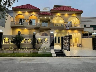 Valencia Town Lahore Pakistan Kanal New House For Sale 6 Beds Valencia Housing Society