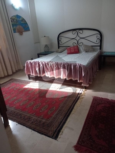 WORKING FEMALE Furnished Room Attached Washroom Common Kitchen INBENGLOW Dha6 Rent DHA Phase 6