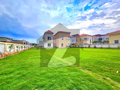 Park Facing Villa With Spacious Lawn At A Height Location Bahria Town