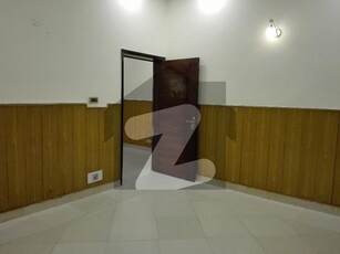 A 1 Kanal House Located In Model Town - Block D Is Available For rent Model Town Block D