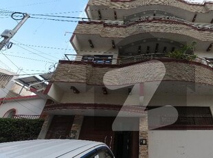 A Prime Location 240 Square Yards Lower Portion Located In Gulshan-E-Iqbal - Block 1 Is Available For Sale Gulshan-e-Iqbal Block 1