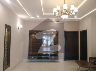 Affordable House Of 10 Marla Is Available For rent Bahria Town Phase 6