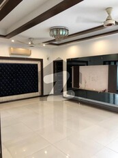 DHA PHASE 5 BLOCK G 1 KANAL UPPER PORTION SEPARATE GATE FOR RENT. DHA Phase 5 Block G