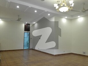 Investors Should rent This House Located Ideally In Model Town Model Town Block A