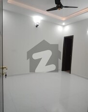 Centrally Located Upper Portion For rent In G-13 Available G-13