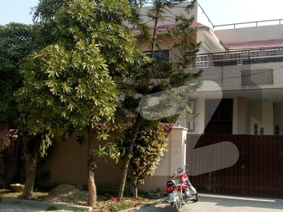 04-Bedroom 10-Marla House for Rent in Askari-9, Lahore Askari 9