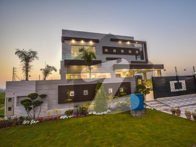 1 KANAL BEAUTIFUL MODERN DESIGN UPPER Portion With Solar System FOR Rent IN DHA Phase 8 DHA Phase 8