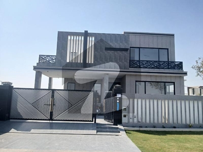 1 Kanal Full Luxurious Beautiful Modern Design Full House Lowest Rental Price DHA Phase 6 Block N
