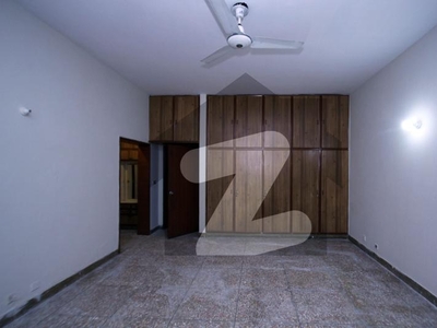 1 Kanal Full Renewated Upper Portion For Rent In DHA Phase 1 DHA Phase 1 Block N