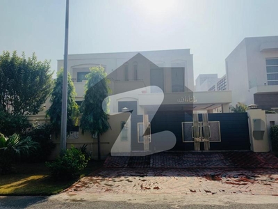 1 Kanal Fully Basement Modern Bungalow With Home Theater For Rent In Phase 5 DHA Phase 5