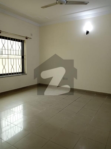 1 KANAL HOUSE AVAILABLE FOR SALE IN DHA2 ISLAMABAD DHA Defence Phase 2