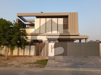 1 Kanal House Is Available For Rent In Dha Phase 7 Block R, Lahore. DHA Phase 7 Block R