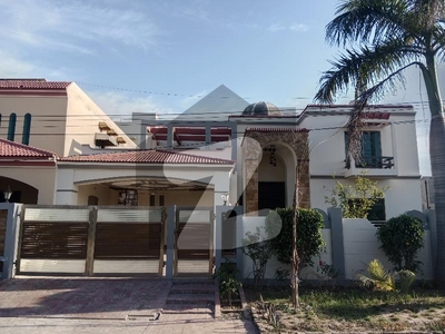1 Kanal Lower Portion For Rent In Valencia Town Valencia Housing Society