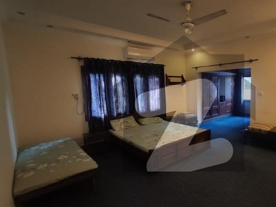 1 Kanal Main Double Road Corner House Available For Sale In G-10 G-10