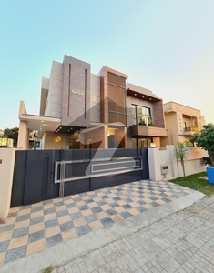 1 Kanal Modern Straight Line House For Sale DHA Defence Phase 2