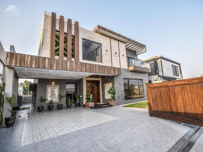 1 Kanal Ultra Modern House For Rent In DHA Phase 6 Lahore Near To The Park And Commercial In DHA Phase 6, Lahore