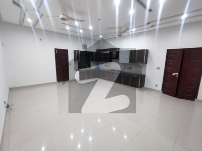 1 Kanal Upper Portion Available For Rent Central Park Block B