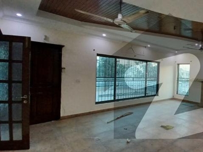 1 Kanal Upper Portion Available For Rent In DHA DHA Phase 4