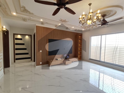 1 Kanal Upper Portion Available For Rent In DHA Phase 4 Lahore At Super Hot Location DHA Phase 4