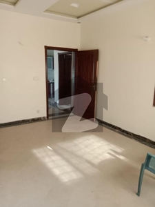 1 Kanal Well Maintained Full House For Rent In Dha Phase 6 ,Hot Location With Gas,Near Ring Road DHA Phase 6 Block C