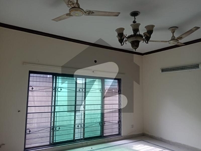 10 Marla First Floor Available For Rent Johar Town