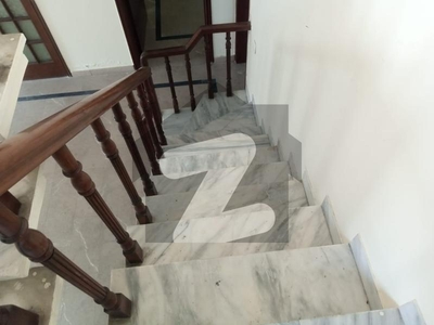 10 Marla Full House For Rent In Hot Location In Z Block Phase 3 DHA Lahore DHA Phase 3 Block Z