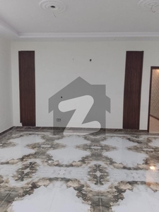 10 Marla House For Rent In Khayaban-E-Amin - Block C Lahore Khayaban-e-Amin Block C
