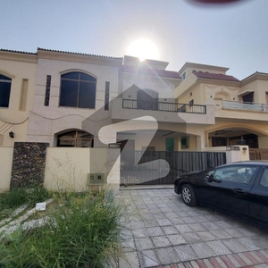 10 Marla House in Sector C-1 Bahria Enclave Sector C1