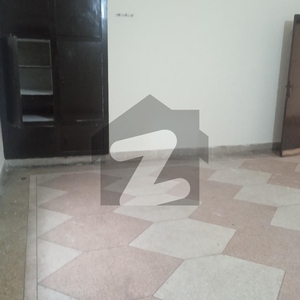 10 Marla Lower Portion For rent In Allama Iqbal Town - Nishtar Block Lahore In Only Rs. 70000 Allama Iqbal Town Nishtar Block