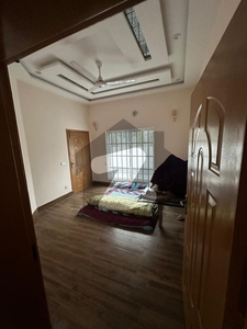 10 Marla Luxury Upper Portion For Rent In Bahria Town Lahore Bahria Town Sector E