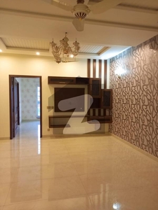 10 MARLA MARLA BRAND NEW FIRST ENTRY HOUSE AVAILABLE FOR RENT Wapda Town Phase 1