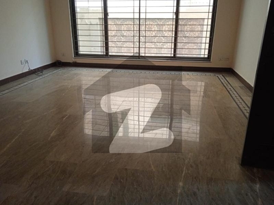 10 Marla Prime Location House for rent 175000 In DHA Phase 4 DHA Phase 4 Block AA