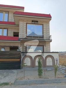 10 Marla Residential House For Sale In University Town Islamabad University Town Block B