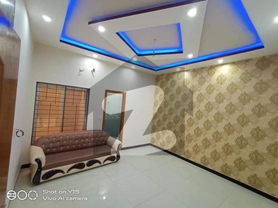 10 MARLA SLIGHTLY USED LOWER PORTION IS AVAILABLE FOR RENT ON TOP LOCATION OF TARIQ GARDENS LAHORE Tariq Gardens