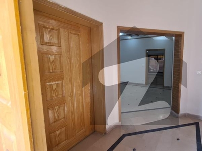 10 Marla Upper Portion is Available For Rent in Bahria Town Lahore Bahria Town