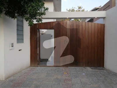 1000 Sq Yard Bungalow Available For Rent DHA Phase 4