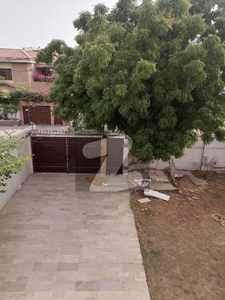 1000 Yards Bungalow For Sale In Phase 6 DHA Phase 6