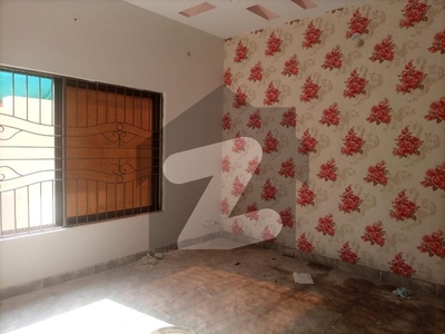 12 Marla House available for rent in Johar Town Phase 2 - Block H3, Lahore near emporium mall and Expo center near canal road near market far office Johar Town Phase 2 Block H3