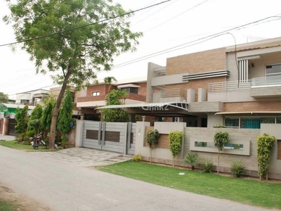 13 Marla House for Rent in Lahore Gulberg