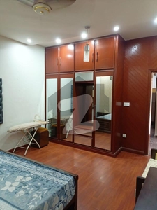 1.5 kanal double story guest house available for rent. Model Town Block K