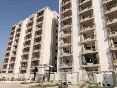 1600 Ft² Flat for Rent In University Road, Karachi