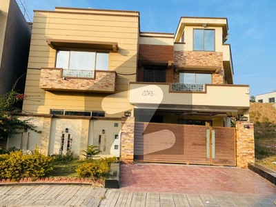 18 Marla House For Rent With Gas Available In Block C Bahria Town Phase 8 Block C