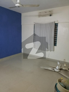 2 BED DD FLAT FOR RENT IN BUKHARI COMMERCIAL FAMILY BUILDING. Bukhari Commercial Area