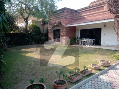 2 Kanal Wonderful House Available For Rent Residence Used In Garden Town Garden Town