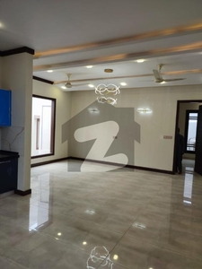 220-Yard Town House For Sale: Your Luxury Oasis Awaits Tipu Sultan Road