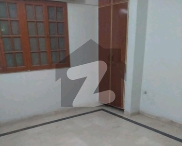 240 Yards Bungalow Portion In Karachi? Gulshan-e-Iqbal Block 5
