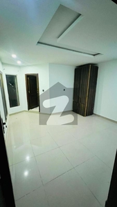 2bedroom non furnished apartment available for Rent 3tarce Bahria Town Phase 4