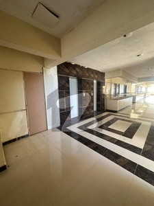 3 bed +200 sq extra land City Tower Main University Road City Tower And Shopping Mall