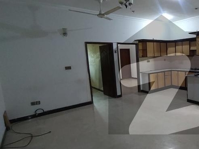 3 Bed Rooms Drawing Dinning Portion 2nd Floor Marble Flooring 170 Yards Block I North Nazimabad North Nazimabad Block I